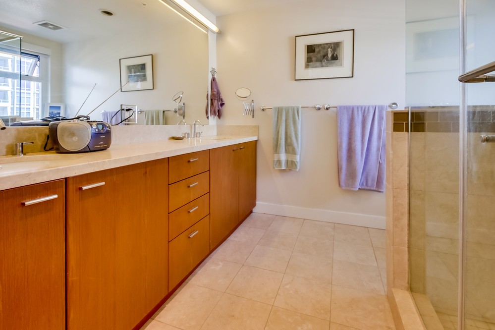 Virtual tour photo 26 of 60 for 1205 Pacific Highway #1103