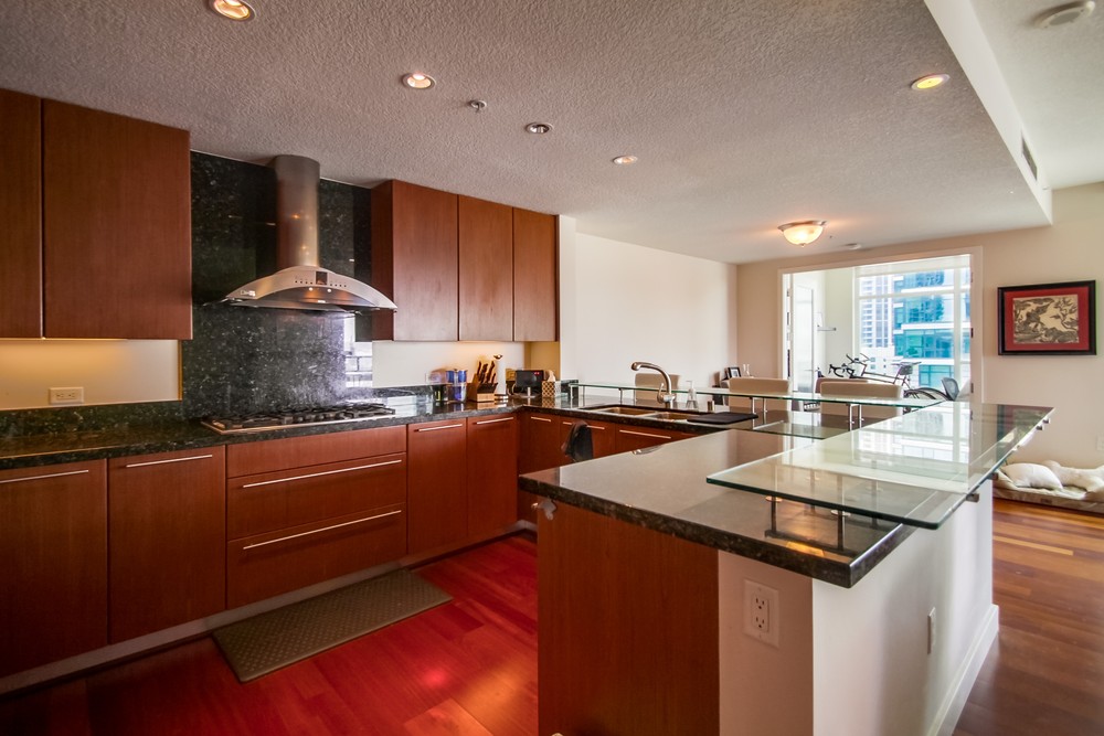 Virtual tour photo 13 of 29 for 1205 Pacific Hwy #906