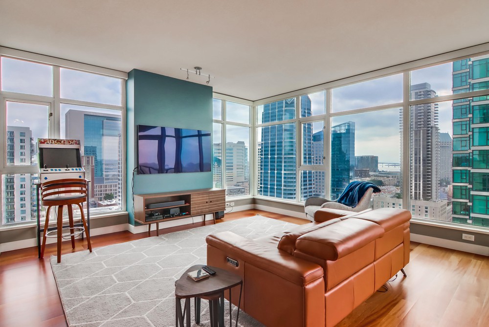 Virtual tour photo 9 of 52 for 1205 Pacific Hwy