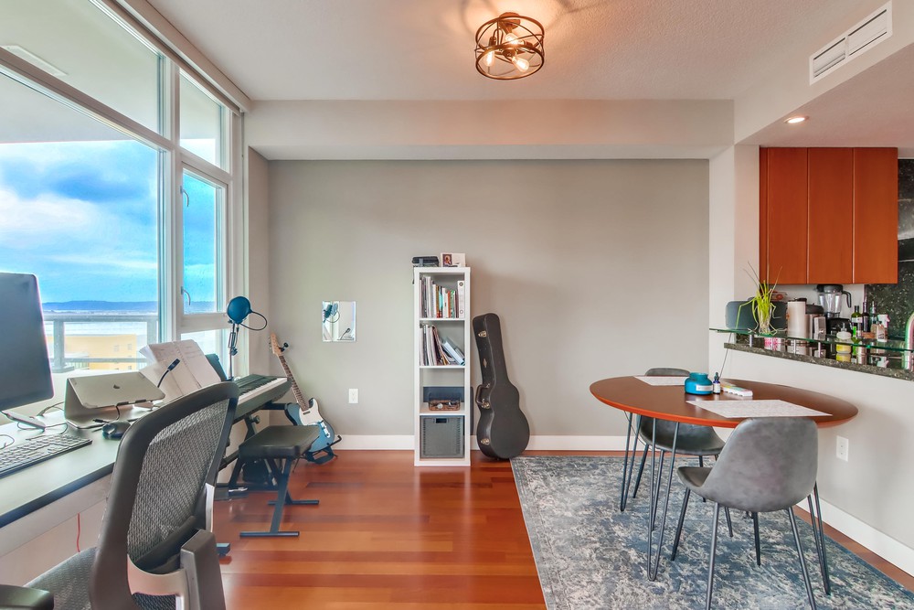 Virtual tour photo 15 of 52 for 1205 Pacific Hwy