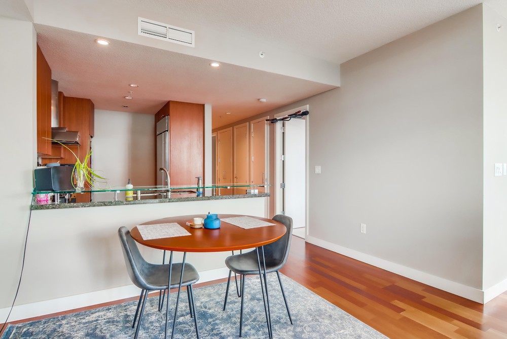 Virtual tour photo 17 of 52 for 1205 Pacific Hwy