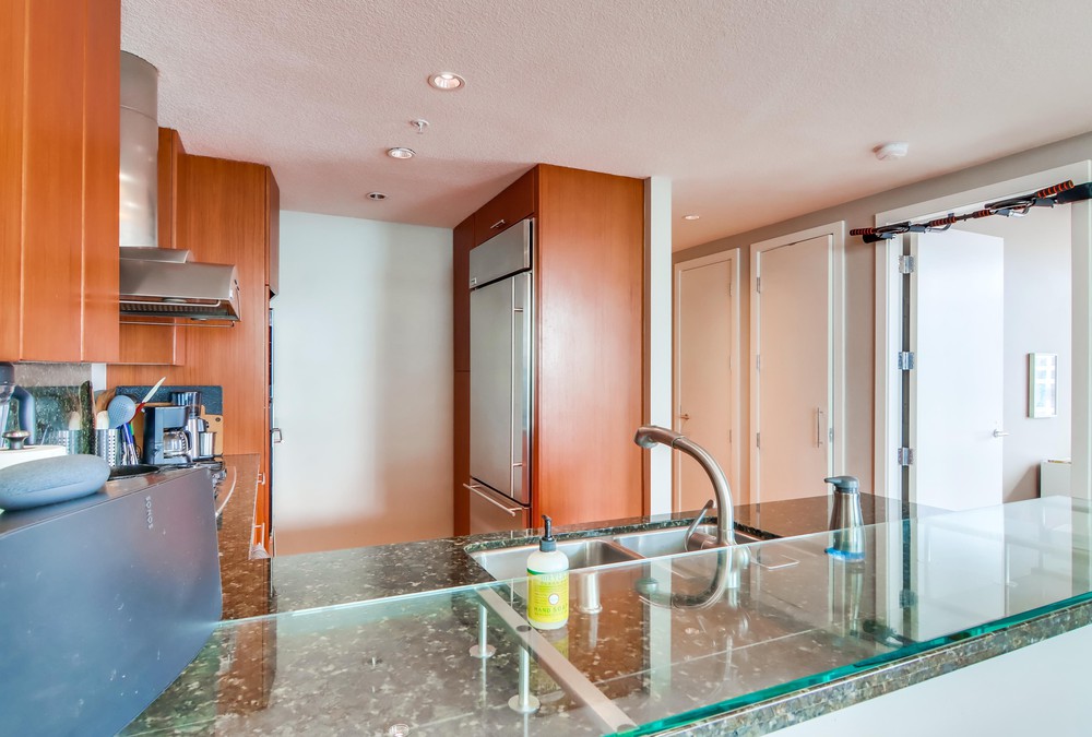 Virtual tour photo 22 of 52 for 1205 Pacific Hwy