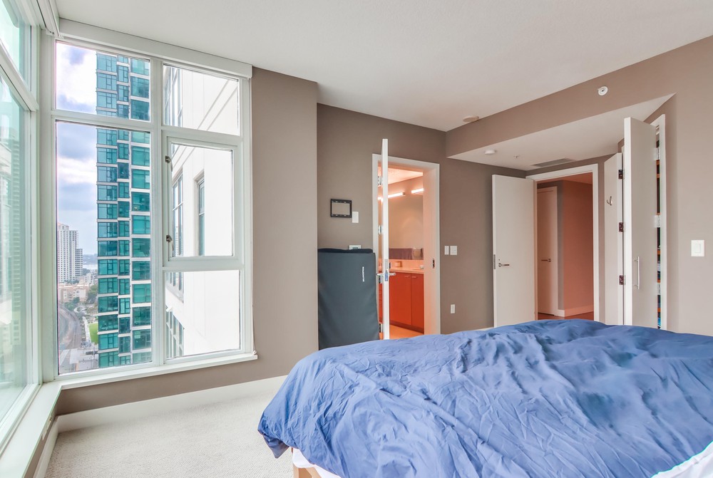 Virtual tour photo 27 of 52 for 1205 Pacific Hwy