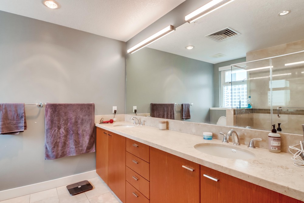 Virtual tour photo 33 of 52 for 1205 Pacific Hwy