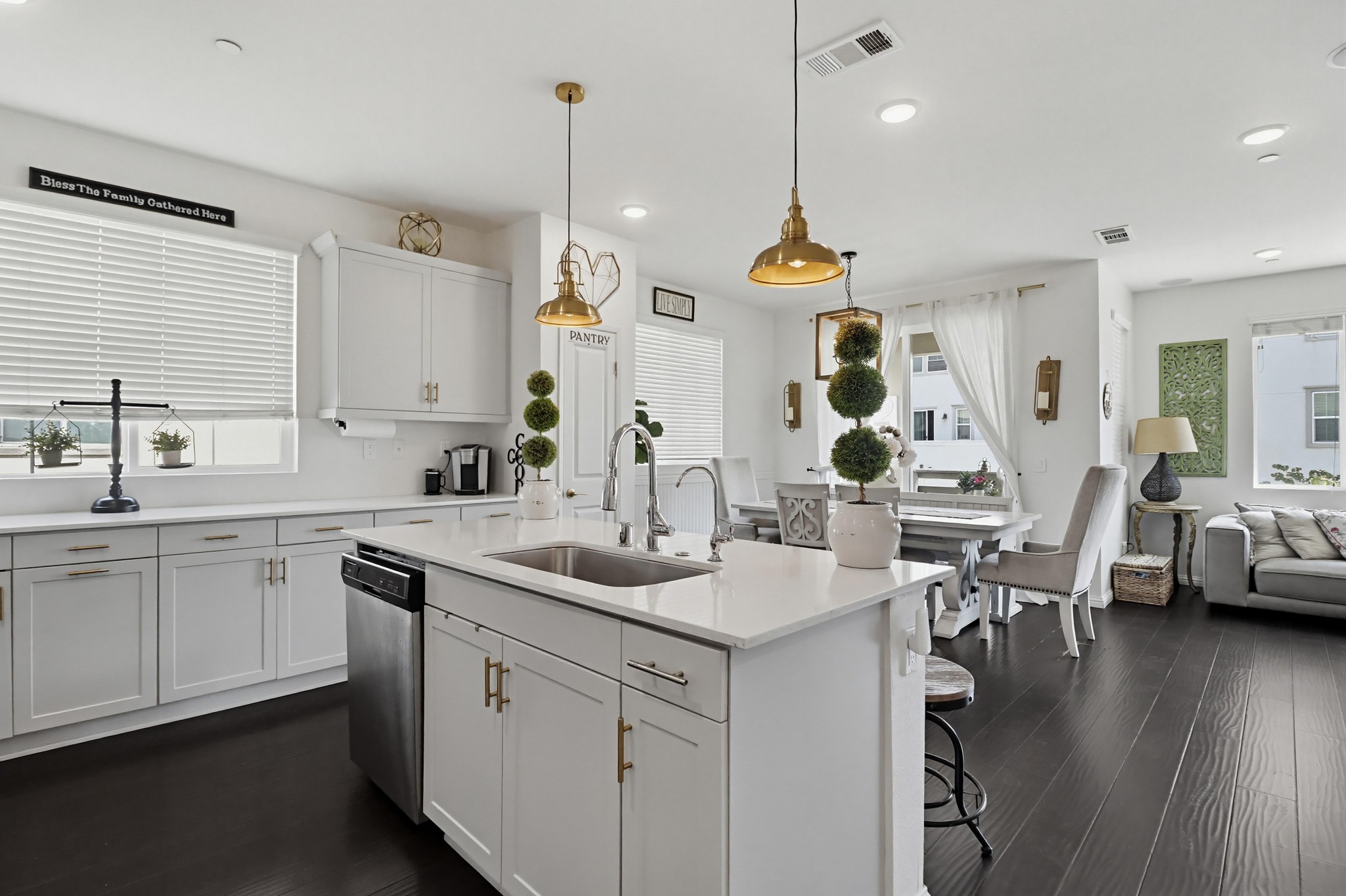 Virtual tour photo 8 of 47 for 1205 Paseo Sea Clf #69