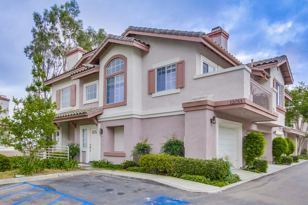 Virtual tour photo 3 of 32 for 12053 Tivoli Park Row, #6