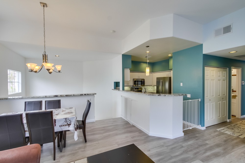 Virtual tour photo 9 of 32 for 12053 Tivoli Park Row, #6