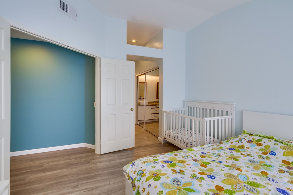 Virtual tour photo 15 of 32 for 12053 Tivoli Park Row, #6