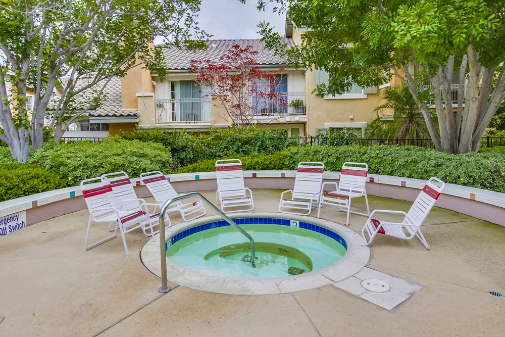 Virtual tour photo 28 of 32 for 12053 Tivoli Park Row, #6