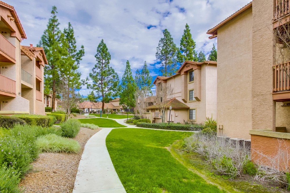 Virtual tour photo 20 of 21 for 12071 Alta Carmel Ct #101