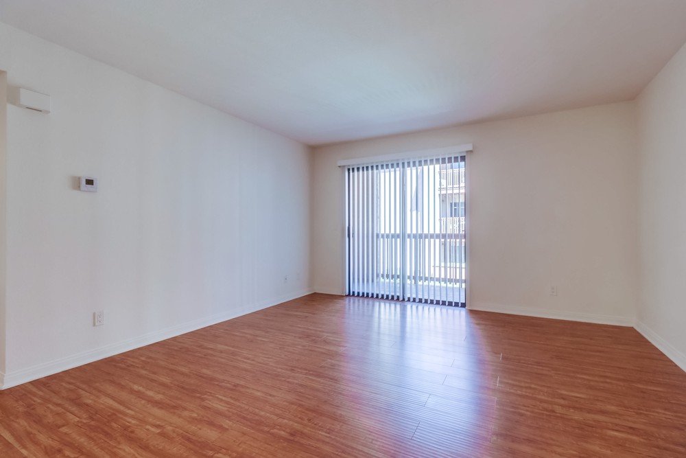 Virtual tour photo 7 of 30 for 12071 Alta Carmel Ct UNIT 97