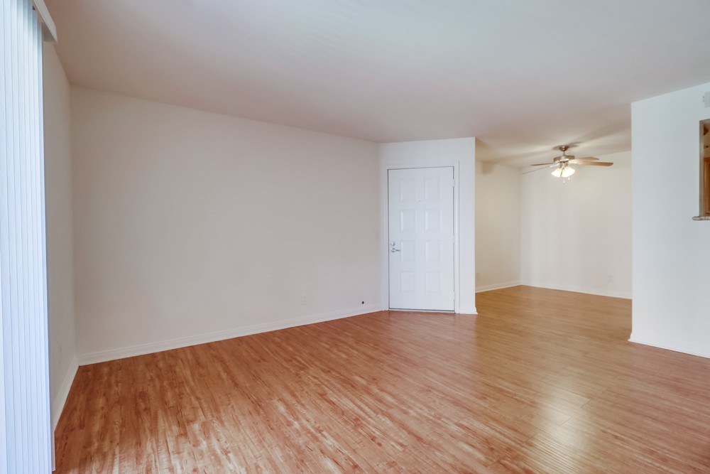 Virtual tour photo 10 of 30 for 12071 Alta Carmel Ct UNIT 97