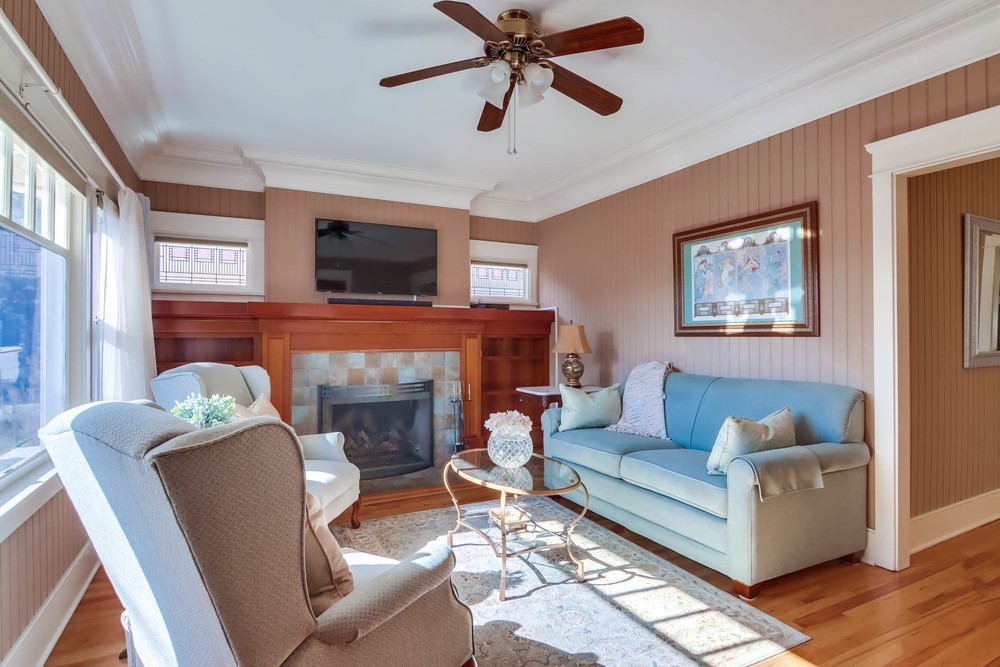 Virtual tour photo 7 of 48 for 1208 Washington Pl