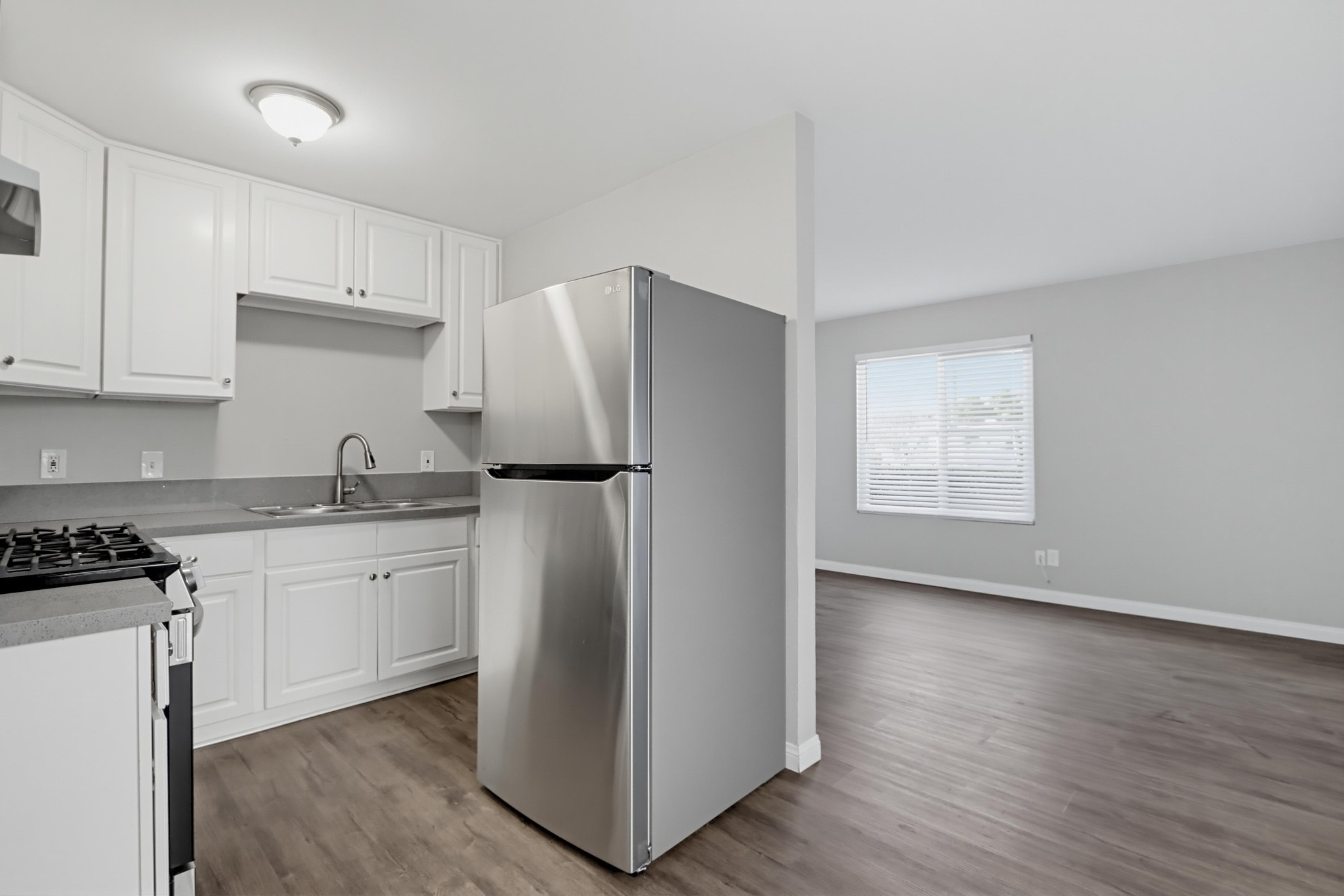 Virtual tour photo 15 of 27 for 121 Madison Ave