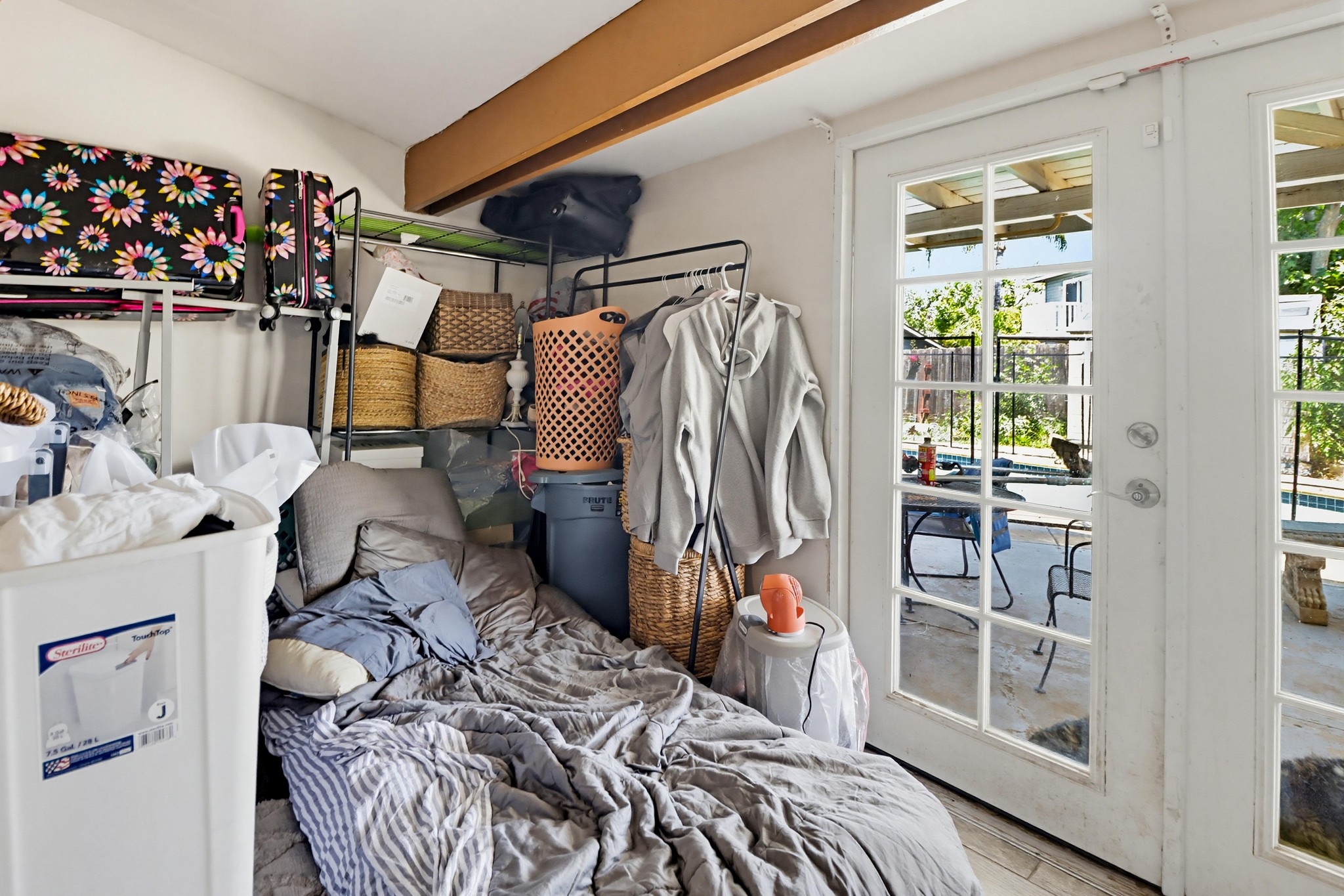 Virtual tour photo 17 of 43 for 121 S Stephanie Ln
