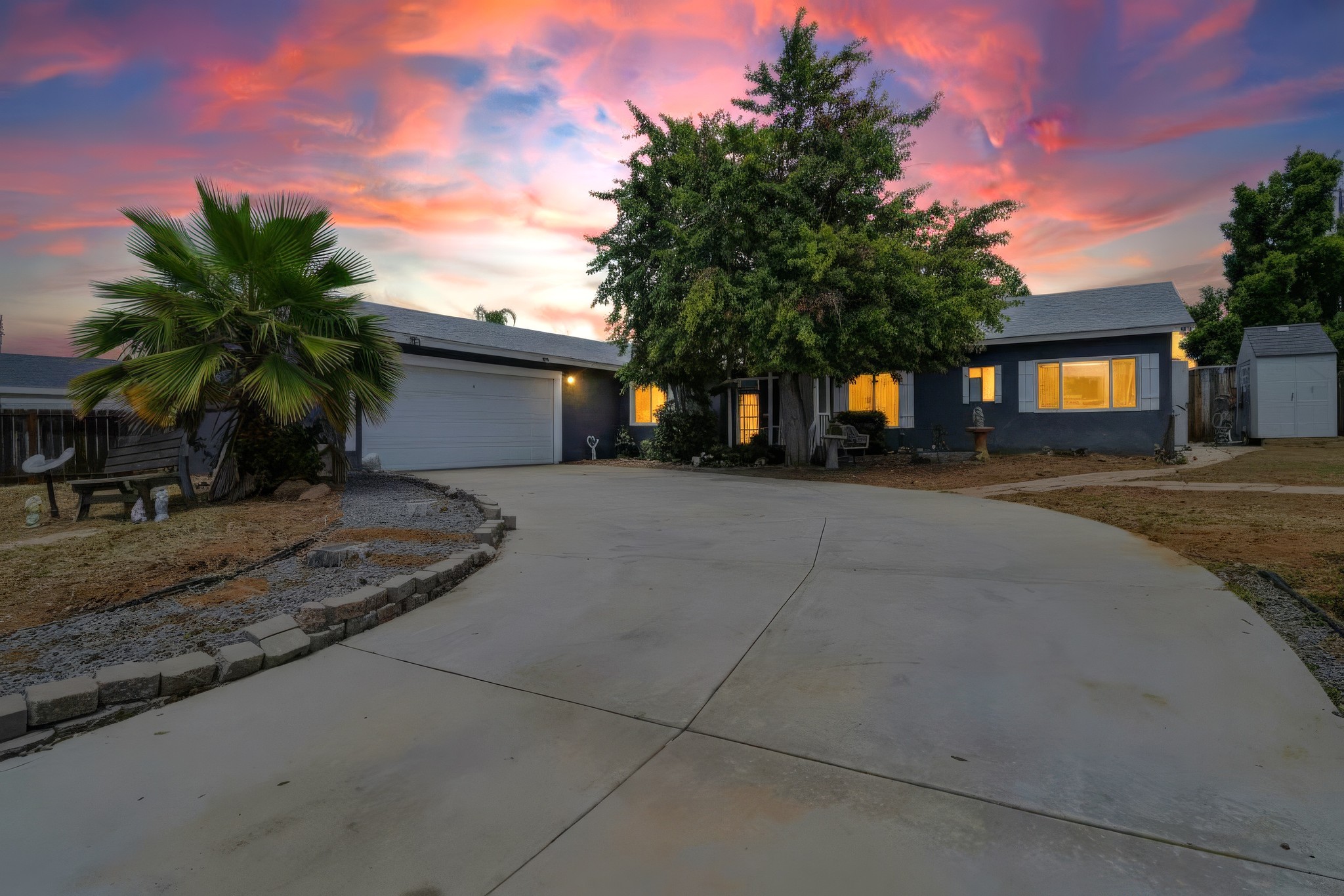 Virtual tour photo 44 of 43 for 121 S Stephanie Ln