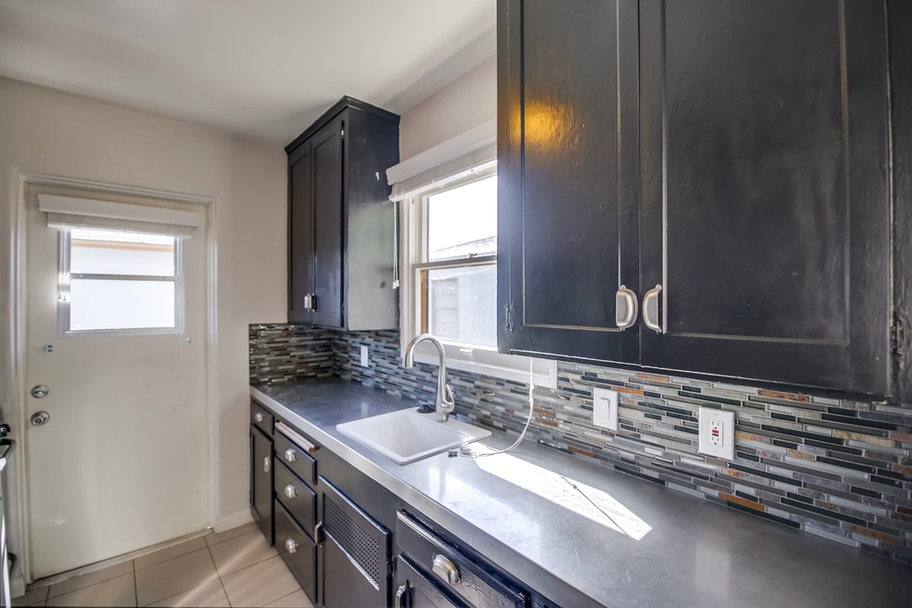 Virtual tour photo 16 of 45 for 1210 30th St