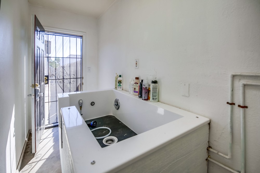 Virtual tour photo 36 of 45 for 1210 30th St