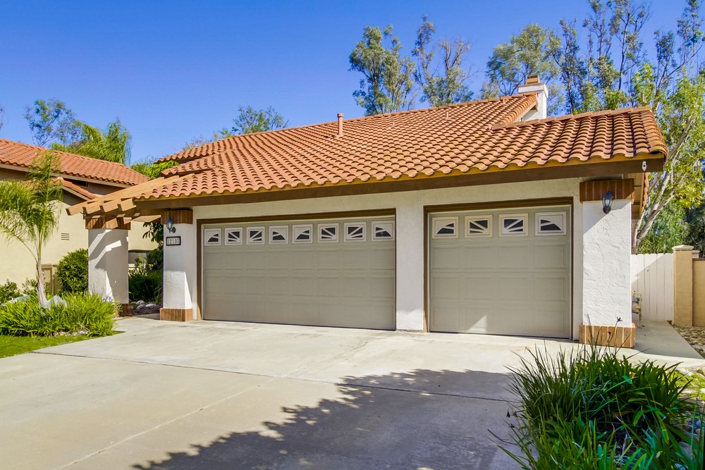 Virtual tour photo 4 of 45 for 12107 Charbono St