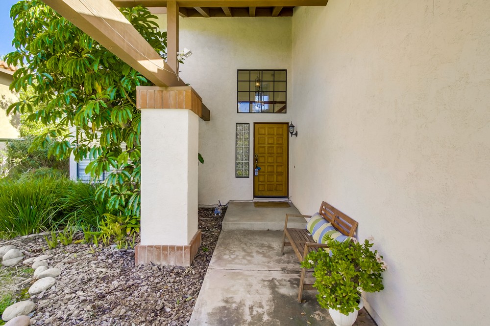 Virtual tour photo 6 of 45 for 12107 Charbono St