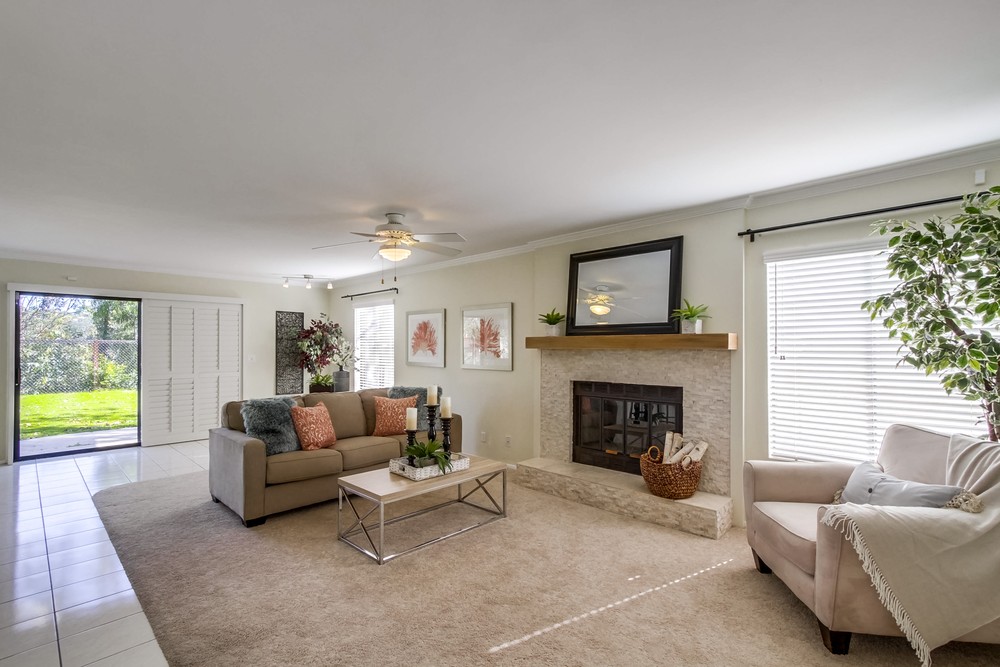 Virtual tour photo 7 of 45 for 12107 Charbono St