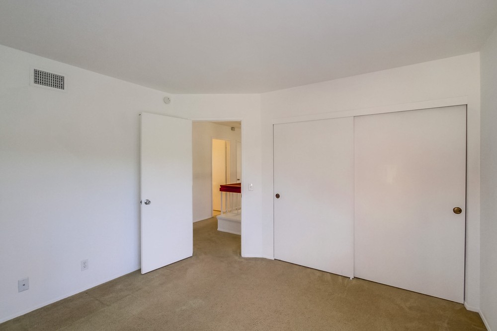 Virtual tour photo 36 of 45 for 12107 Charbono St