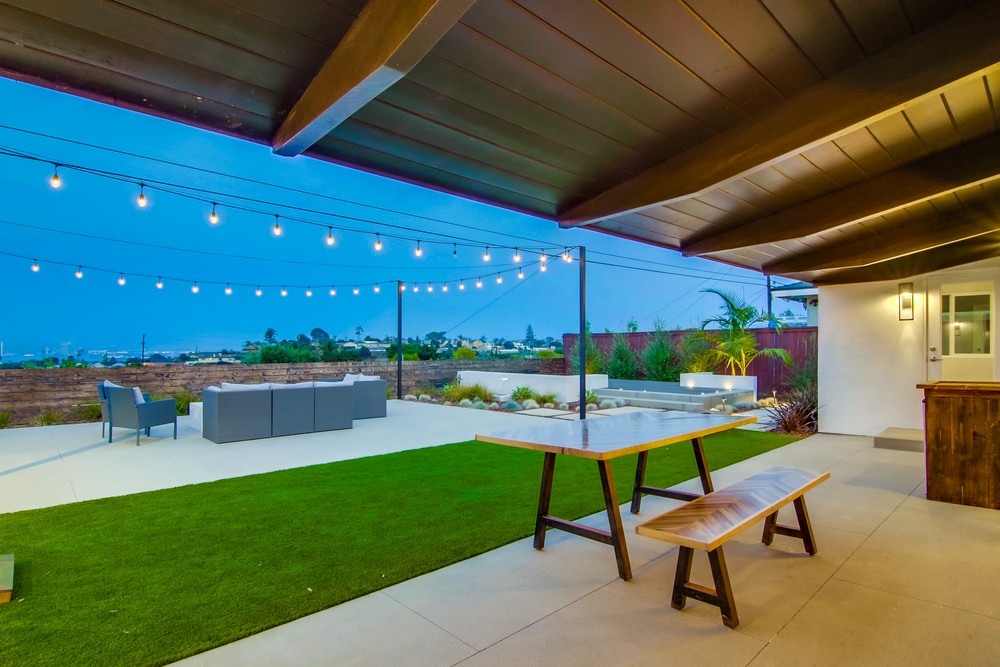 Virtual tour photo 7 of 82 for 1211 Catalina Blvd