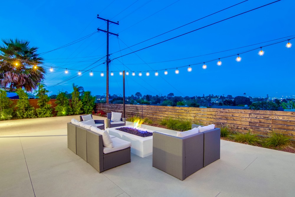 Virtual tour photo 12 of 82 for 1211 Catalina Blvd
