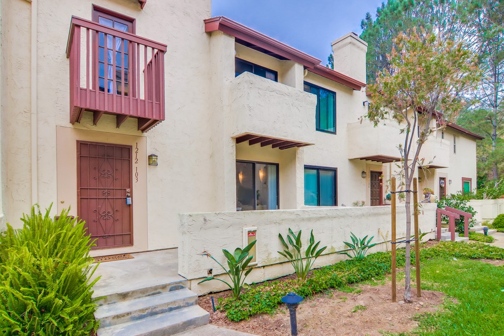 Virtual tour photo 6 of 56 for 1212 River Glen Row UNIT 103