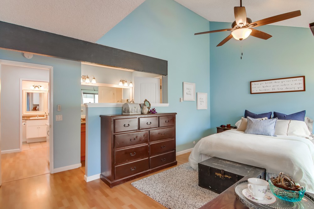 Virtual tour photo 32 of 56 for 1212 River Glen Row UNIT 103