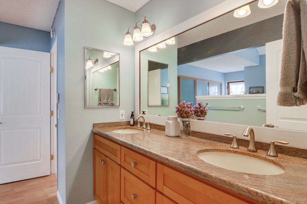 Virtual tour photo 36 of 56 for 1212 River Glen Row UNIT 103