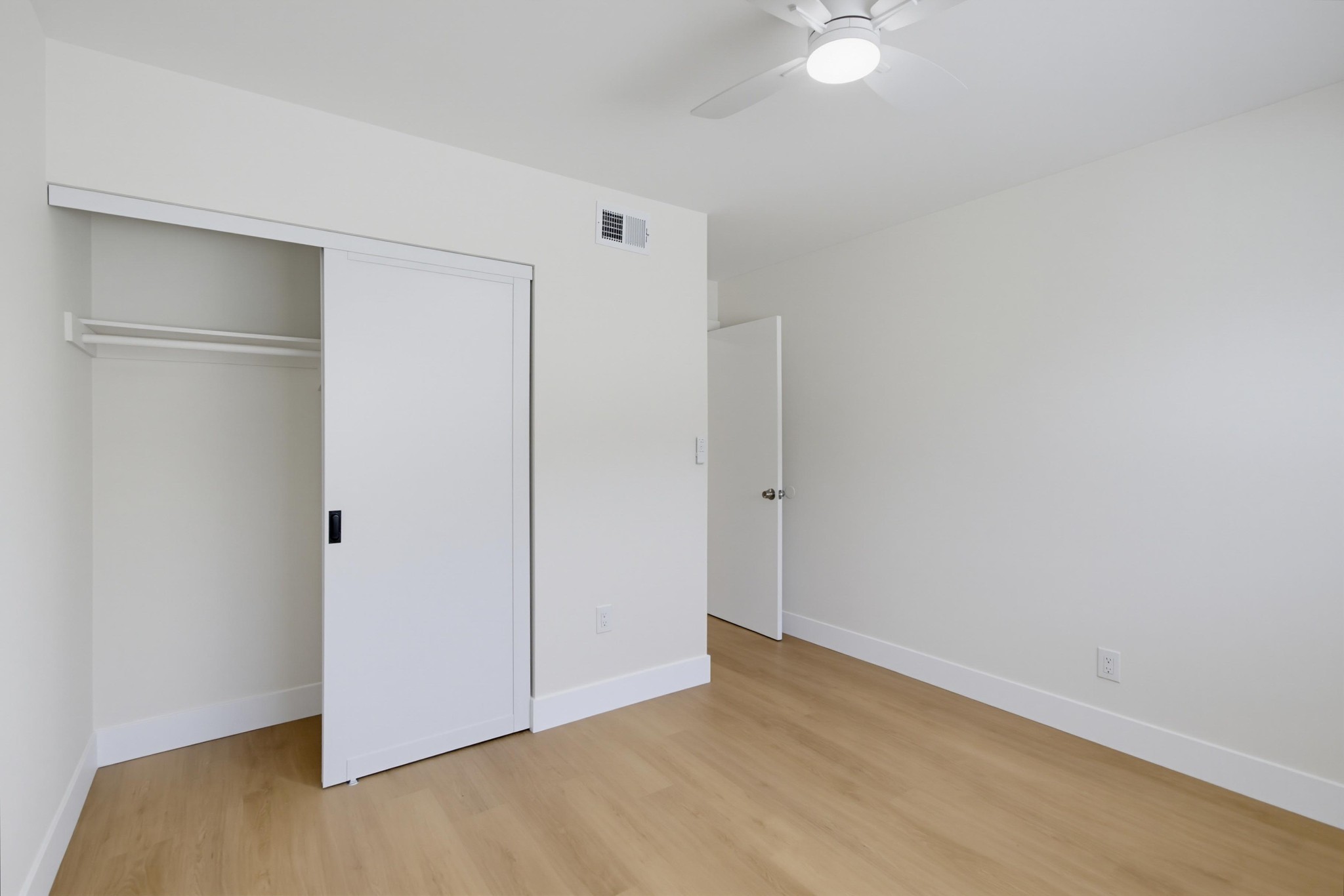 Virtual tour photo 23 of 34 for 12120 Orange Crest Ct Unit 2