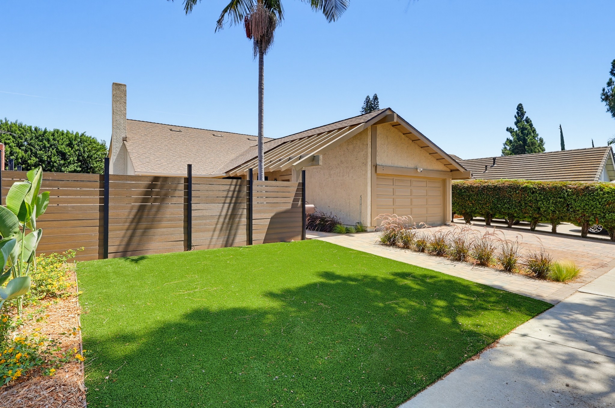 Virtual tour photo 4 of 67 for 12131 Smokie Ln