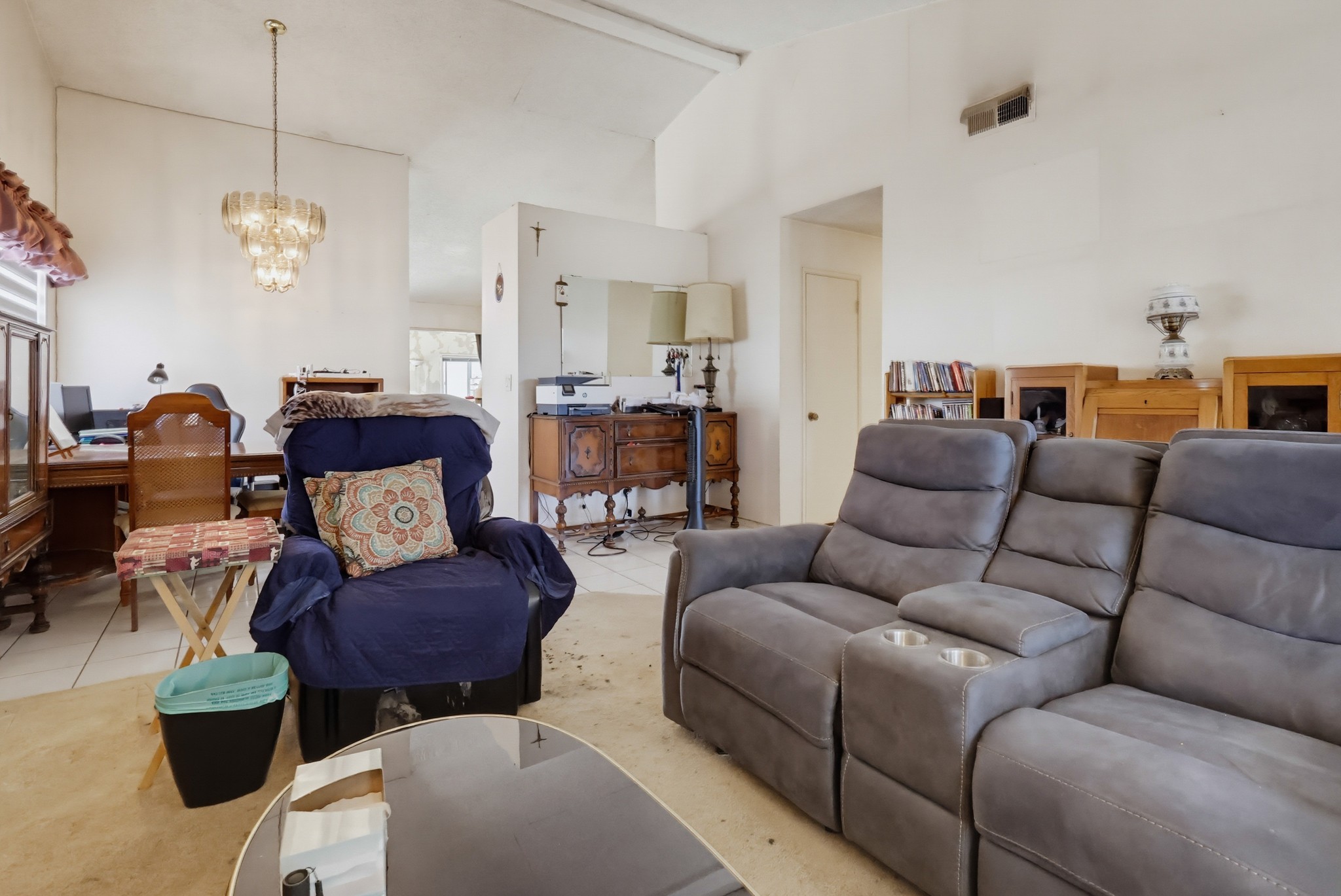 Virtual tour photo 10 of 67 for 12131 Smokie Ln