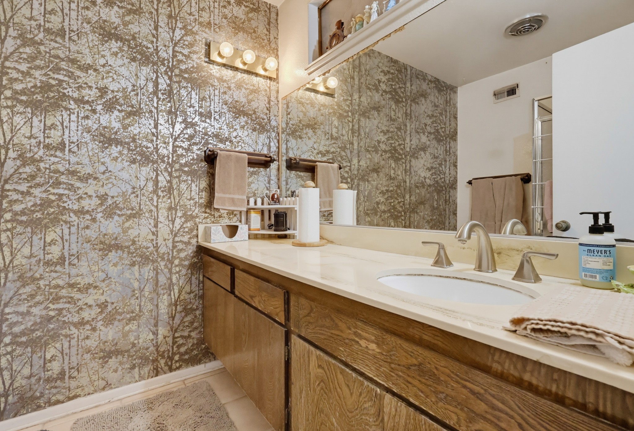 Virtual tour photo 43 of 67 for 12131 Smokie Ln