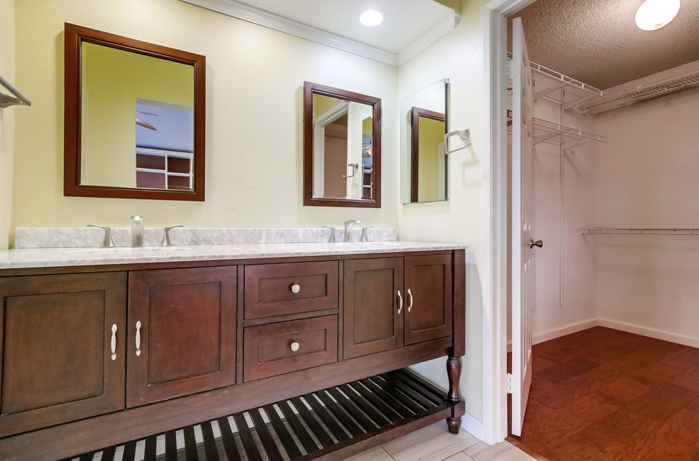 Virtual tour photo 25 of 37 for 12135 Eastbourne Rd