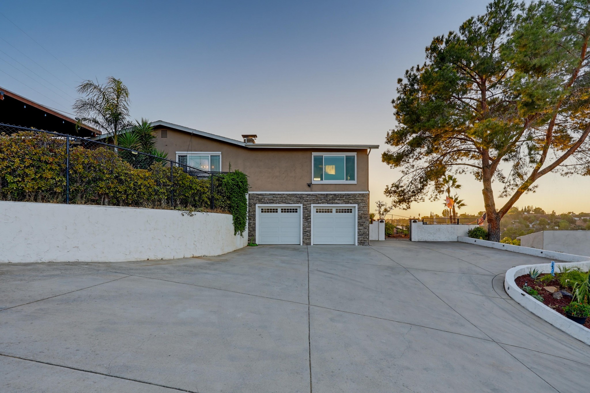 Virtual tour photo 75 of 123 for 12139 Valhalla Dr