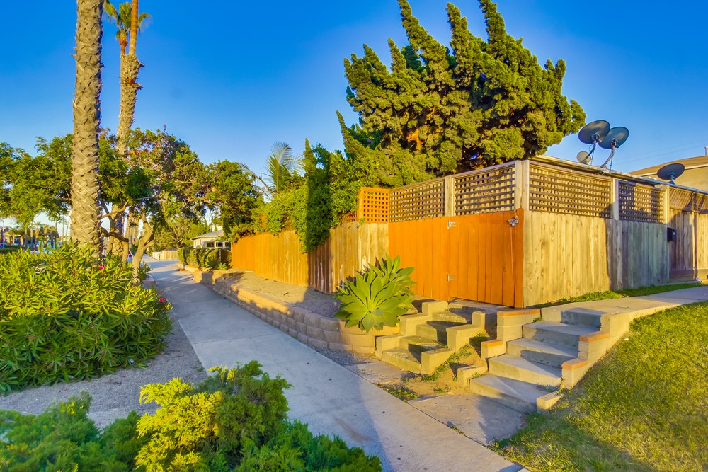Virtual tour photo 27 of 34 for 1215 Grand Ave