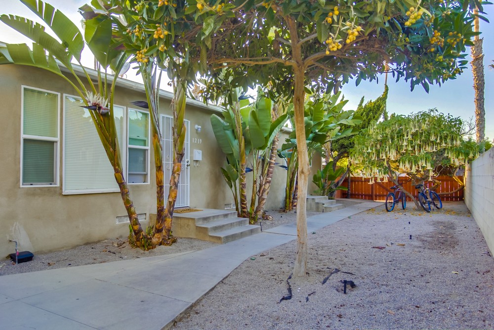 Virtual tour photo 31 of 34 for 1215 Grand Ave