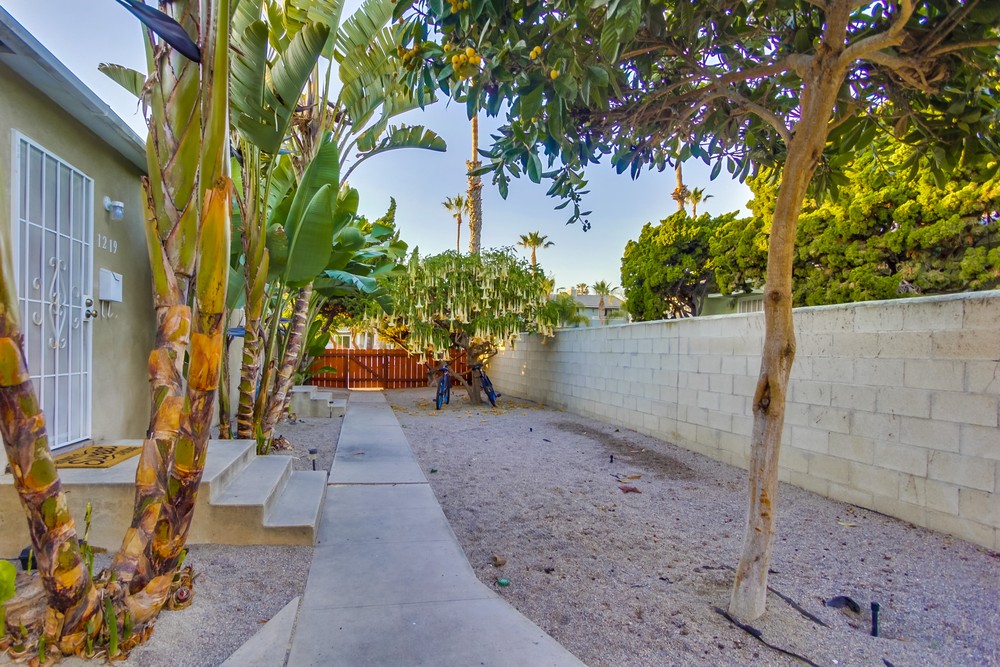Virtual tour photo 32 of 34 for 1215 Grand Ave