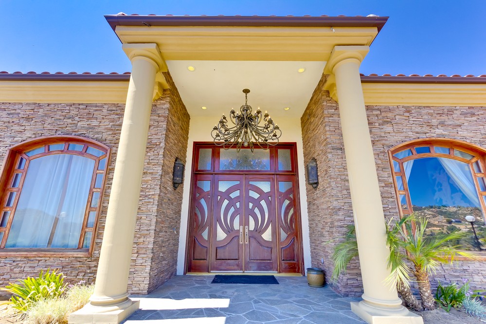 Virtual tour photo 3 of 84 for 12156 Lilac Heights