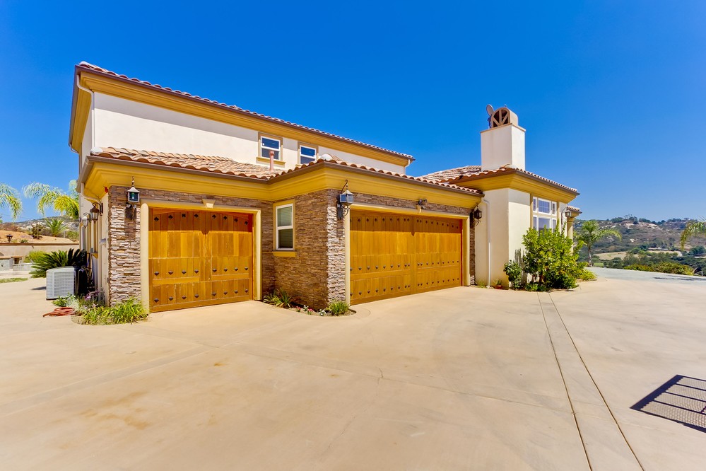 Virtual tour photo 72 of 84 for 12156 Lilac Heights