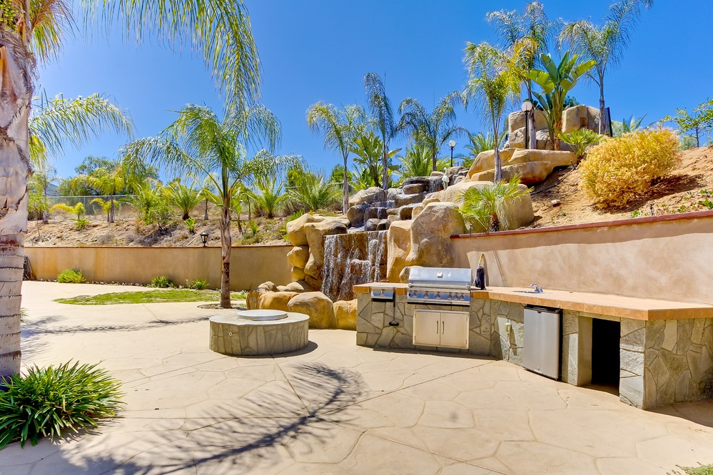 Virtual tour photo 76 of 84 for 12156 Lilac Heights