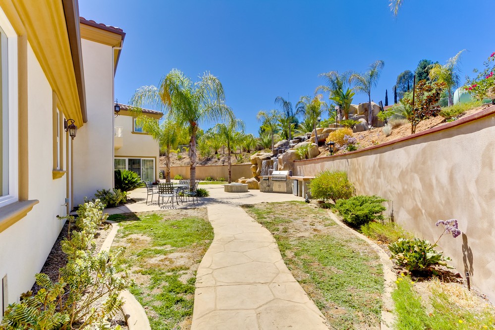Virtual tour photo 77 of 84 for 12156 Lilac Heights