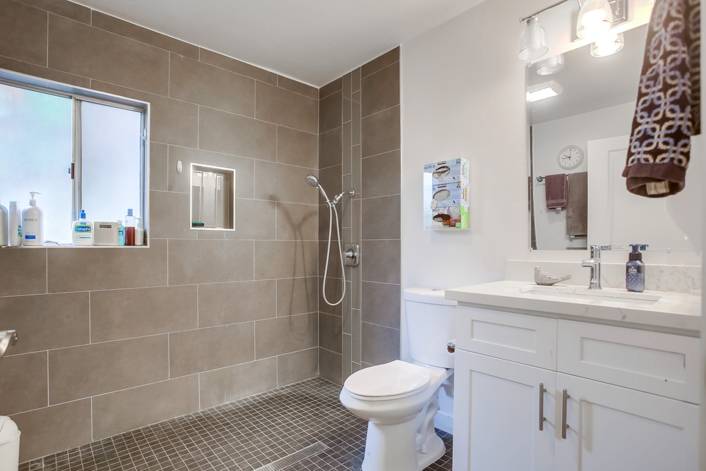 Virtual tour photo 27 of 39 for 1217 Wilbur Ave