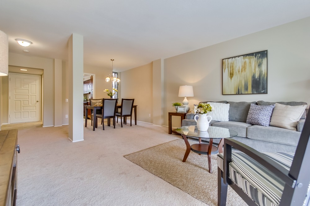 Virtual tour photo 10 of 45 for 12174 Rancho Bernardo Rd