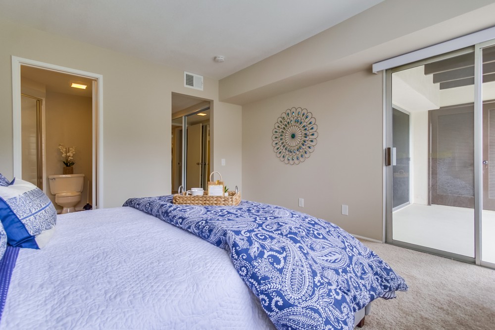 Virtual tour photo 21 of 45 for 12174 Rancho Bernardo Rd