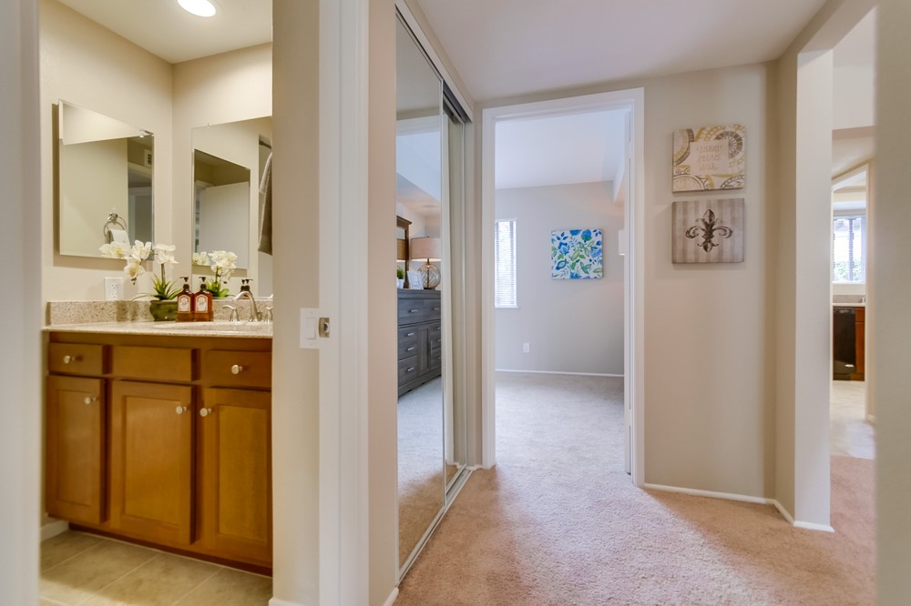 Virtual tour photo 27 of 45 for 12174 Rancho Bernardo Rd