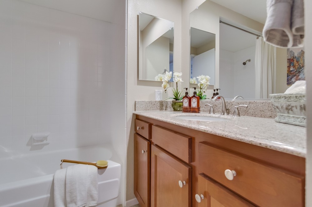 Virtual tour photo 28 of 45 for 12174 Rancho Bernardo Rd