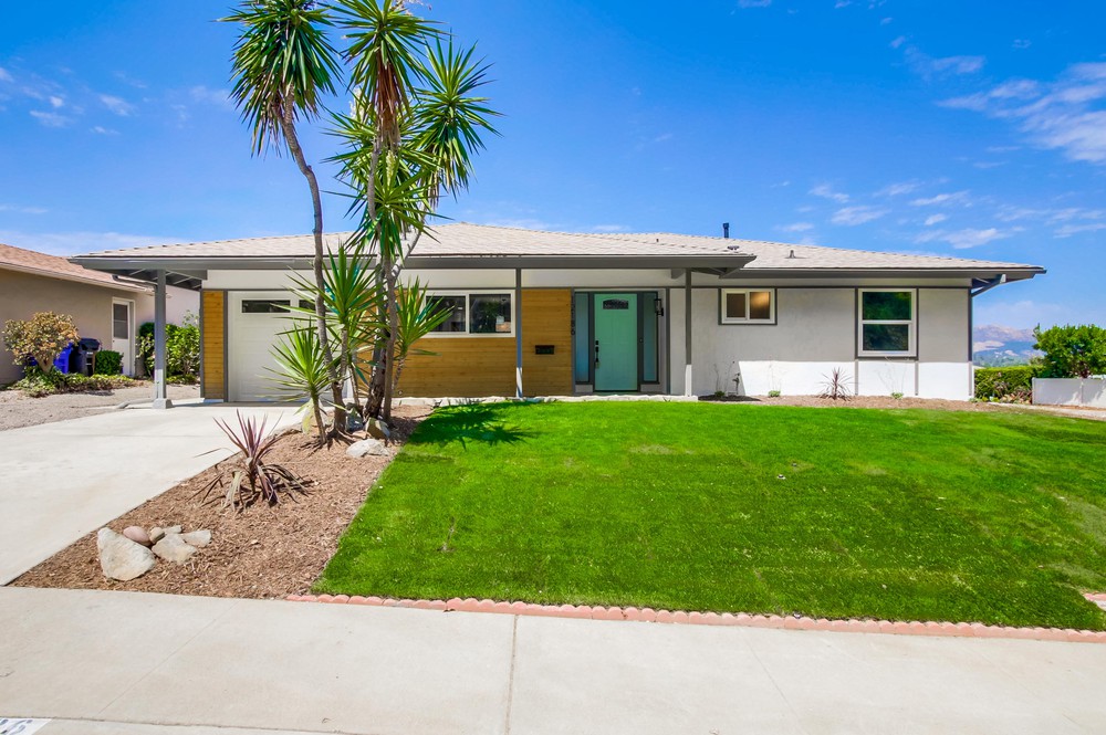Virtual tour photo 1 of 43 for 12186 Lomica Dr